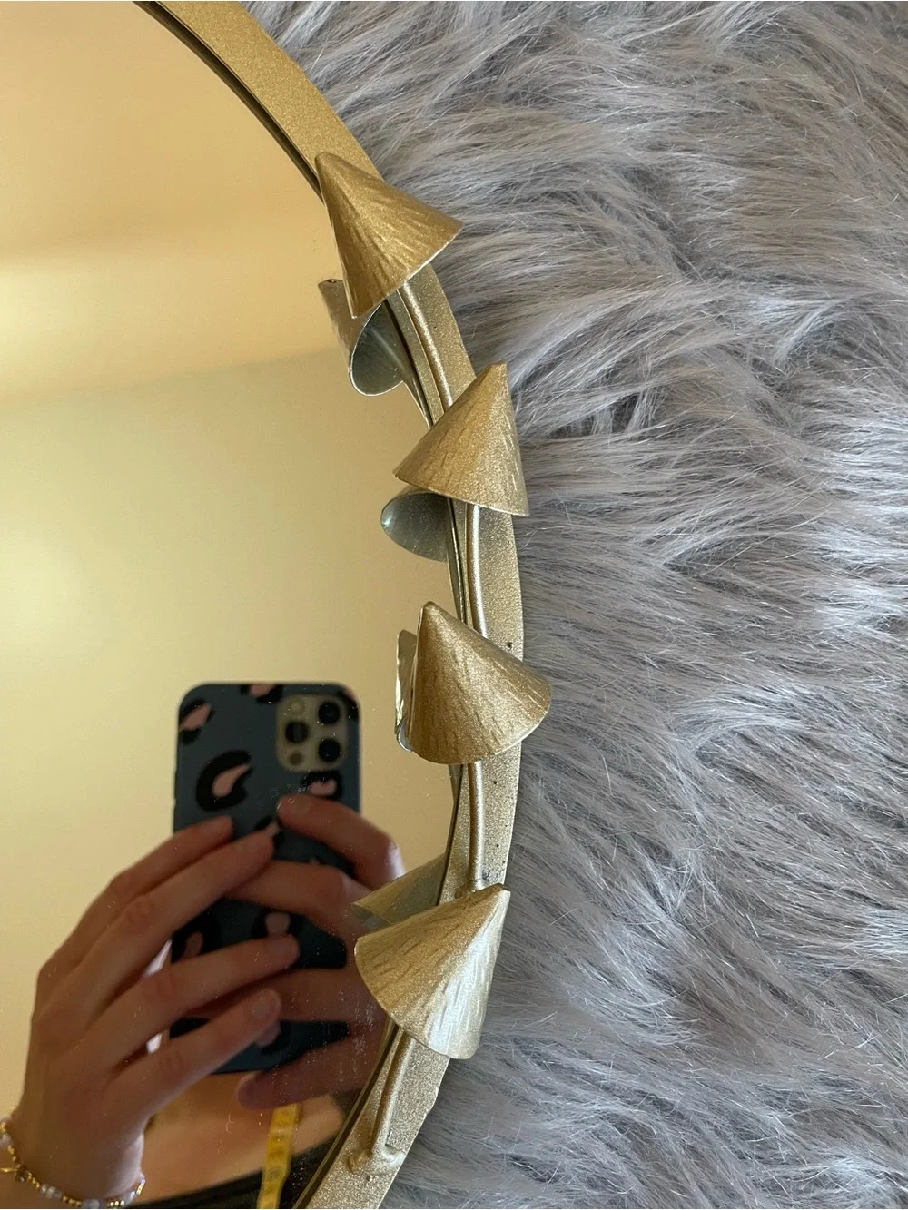Gold Round Decorative Wall Mirror with Sculptural Accents - Picture 4 of 8